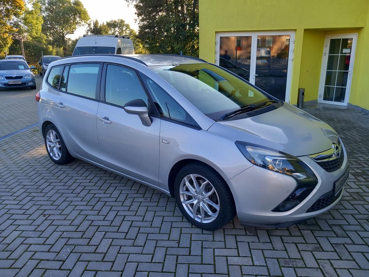 Opel Zafira 2,0CDTi PO VELKÉM SERVISE NAVI