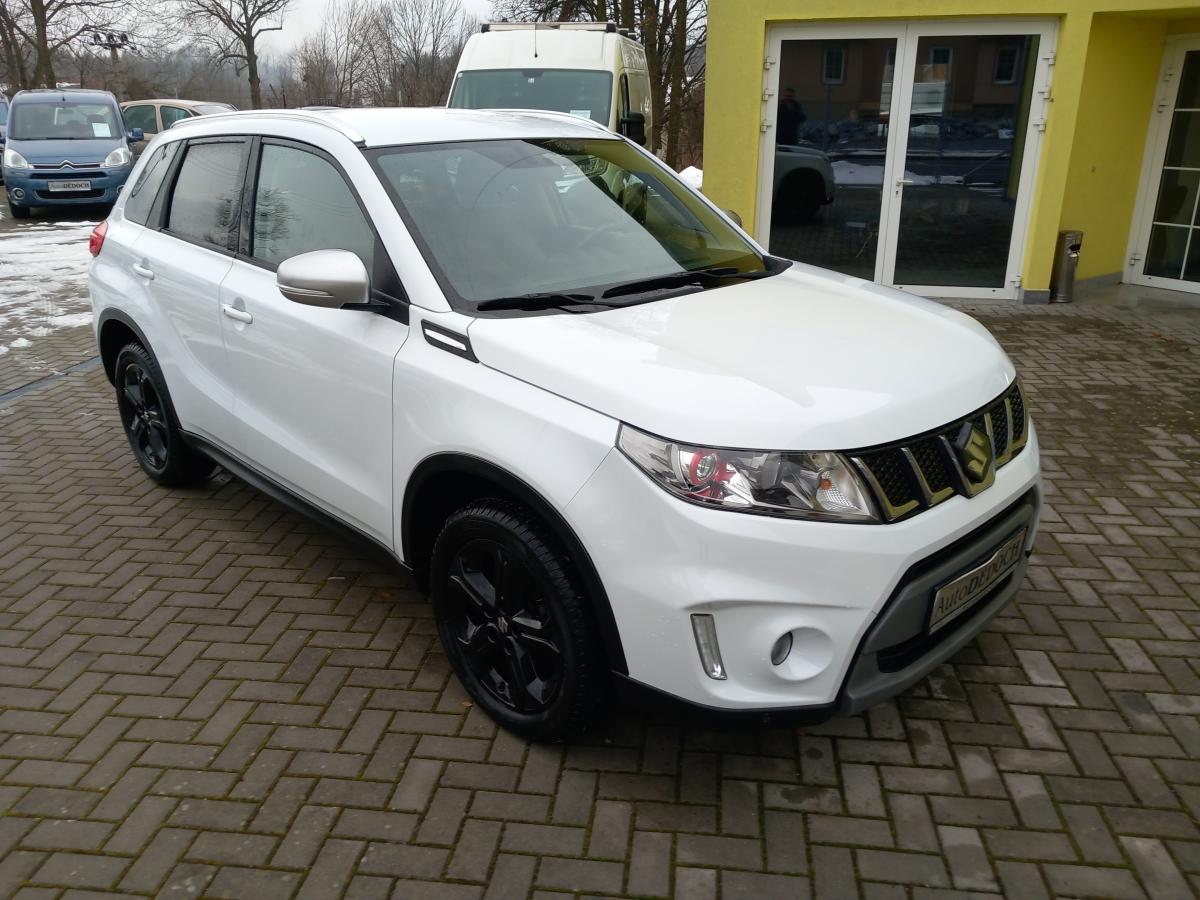 Suzuki Vitara 1,4T 4x4 1.MAJITEL NAVIGACE