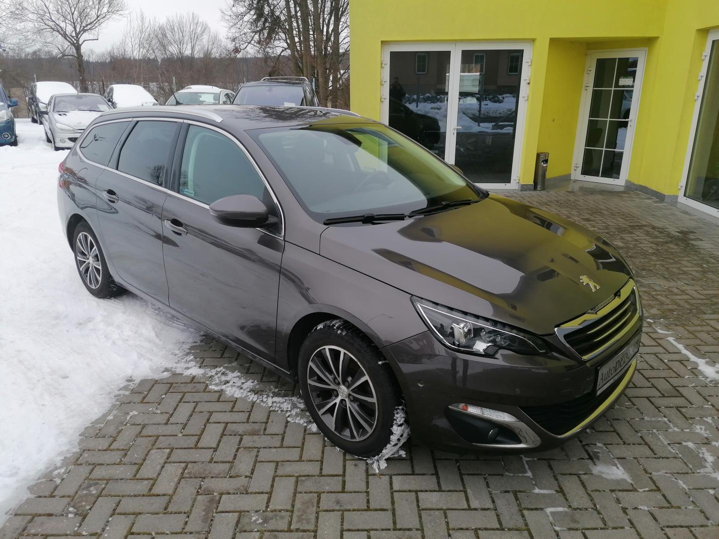 Peugeot 308 1,6HDi ČR 1.MAJ NAVI ODPOČET !